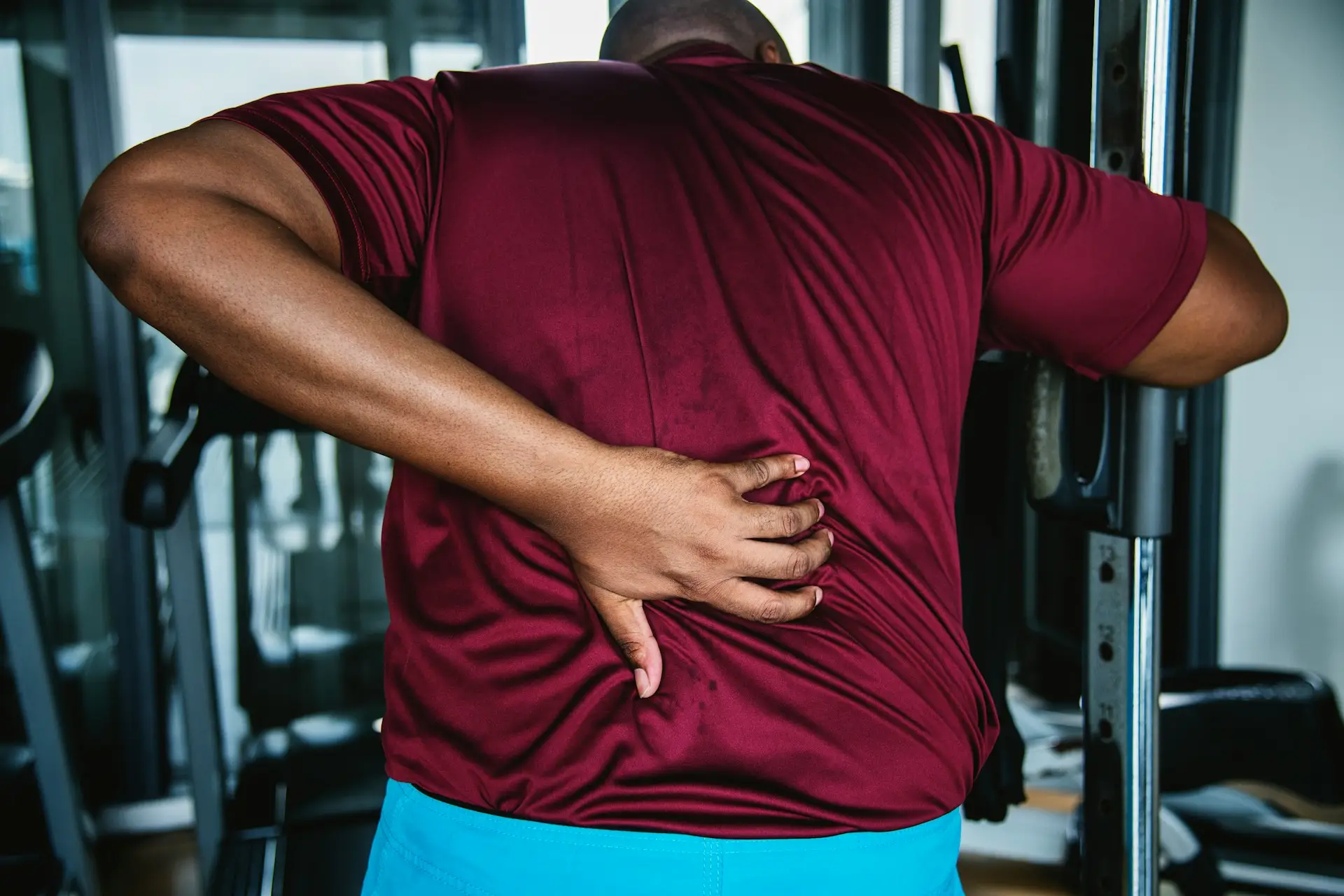 Comparing Laser Back Clinics to Traditional Pain Options